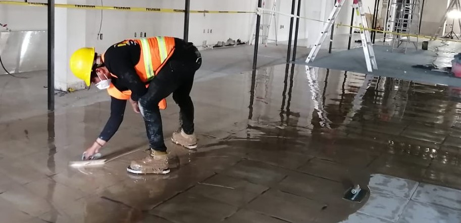 Piso de Mortero Epóxico Acabado Autonivelante