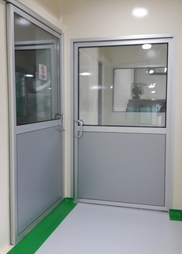 Puertas Sanitarias --- construcción